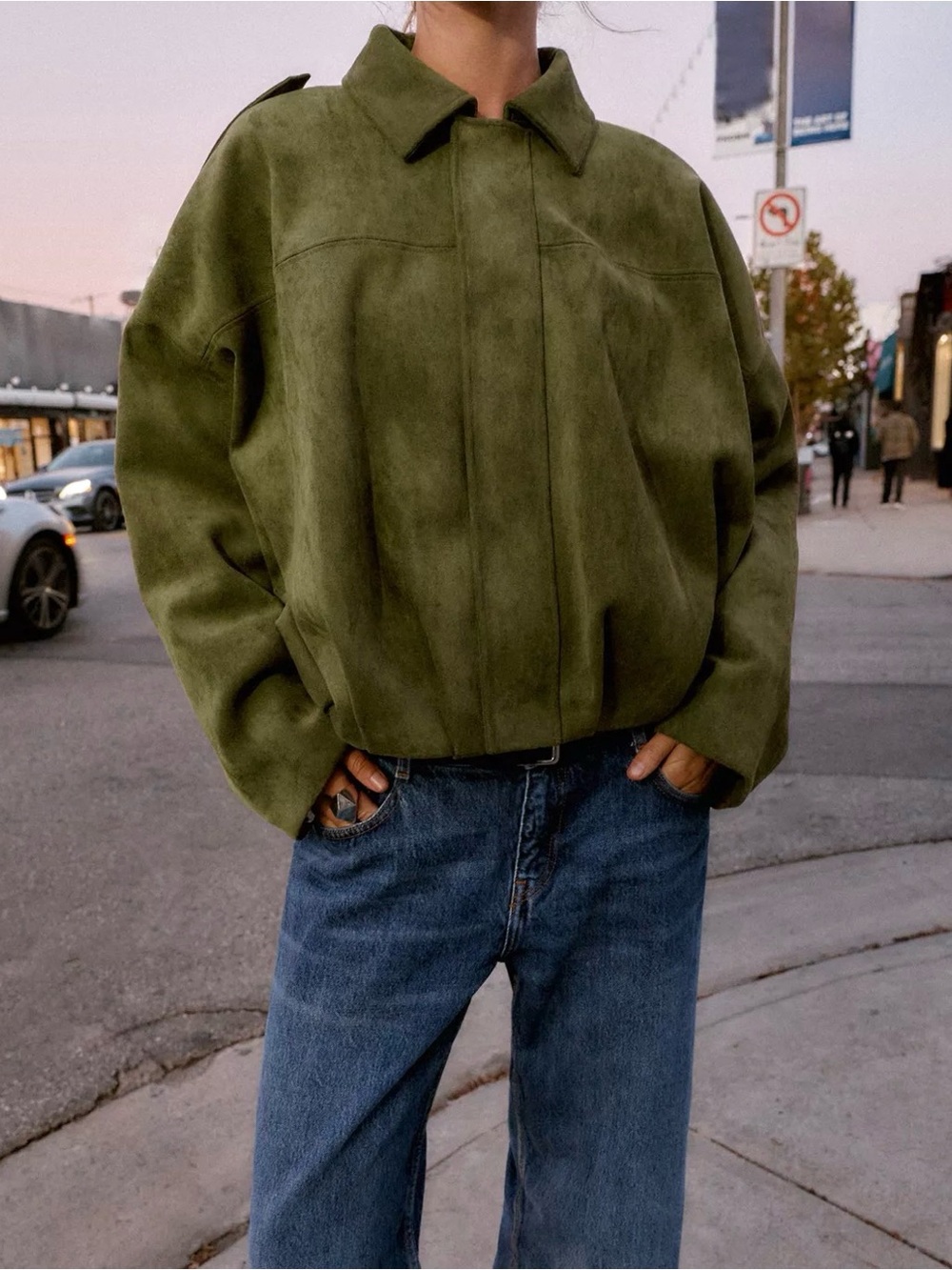 ZARA - WOMAN FAUX SUEDE BOMBER JACKET MID-KHAKI GREEN - COLOR: MID KHAKI
$100